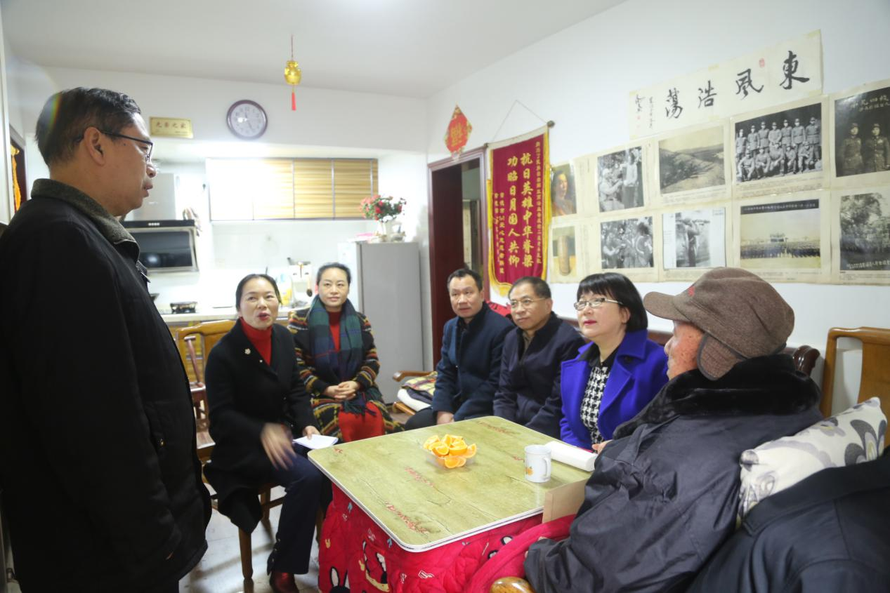 走访慰问暖人心 民革情谊寄心间(图4) 走访慰问暖人心 民革情谊寄心间(图4)