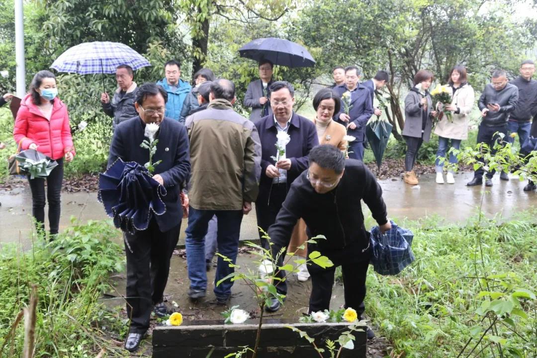 1-21042011163V26.jpg