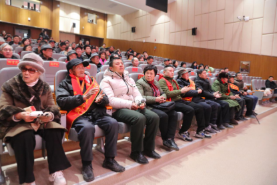 民革常德市委隆重举行关爱抗战老兵“冬暖老兵”行动启动仪式(图9) 民革常德市委隆重举行关爱抗战老兵“冬暖老兵”行动启动仪式(图9)